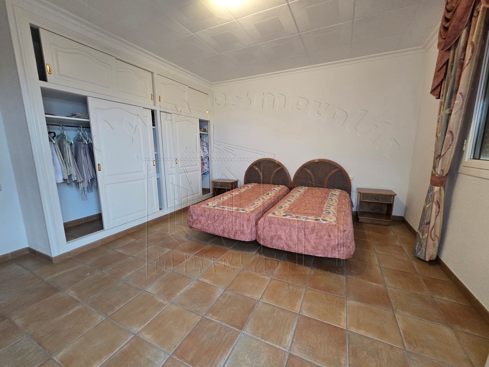 5 soverom Villa til salgs i Miami Playa / Miami Platja med svømmebasseng garasje - € 850 000 (Ref: 9144118)