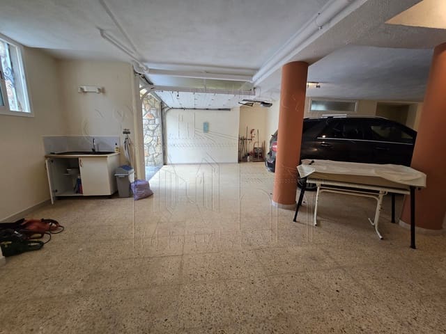 5 bedroom Villa for sale in Miami Playa / Miami Platja, Mont-roig del Camp with pool garage - € 850,000 (Ref: 9144118)