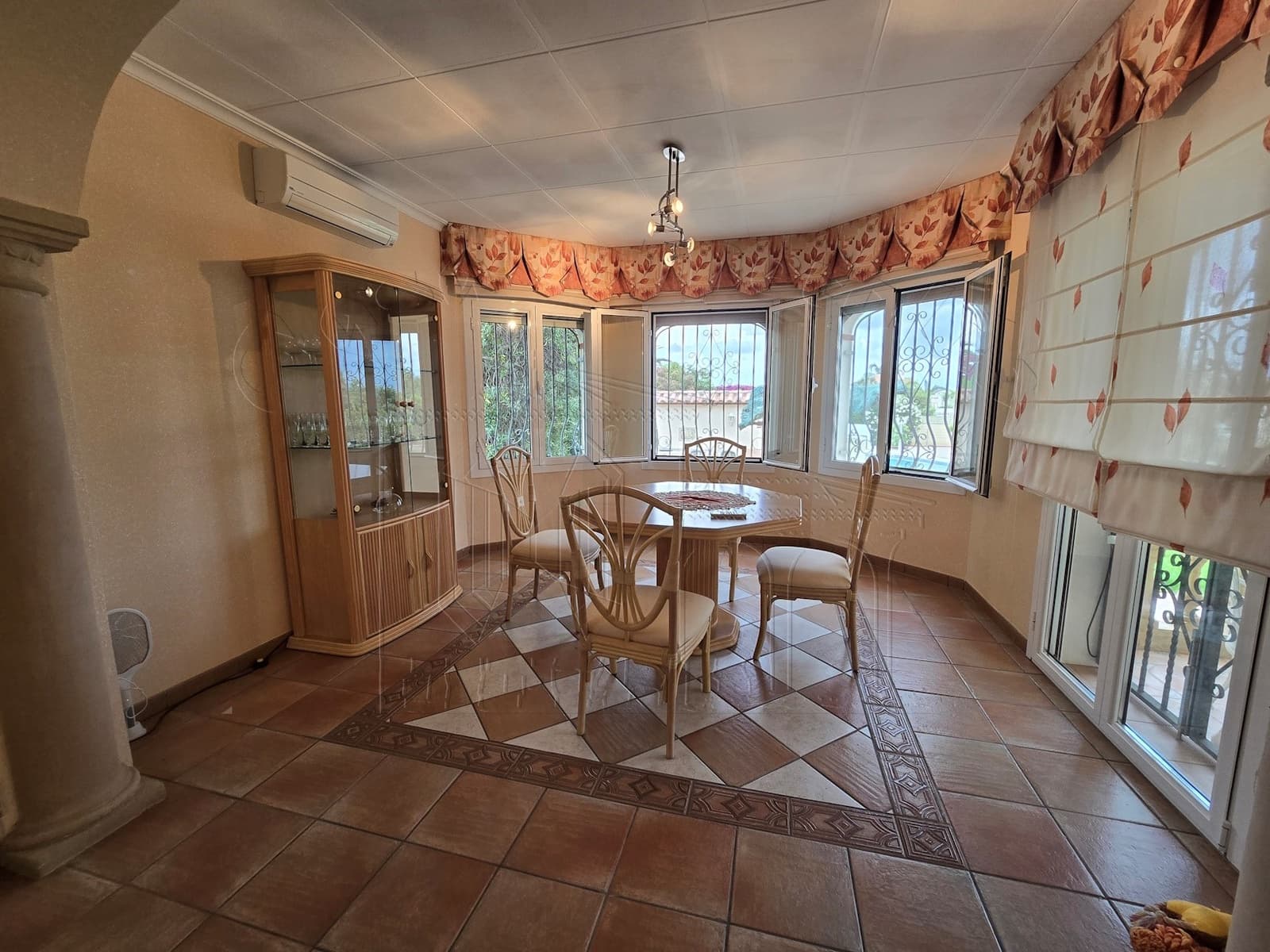 5 soverom Villa til salgs i Miami Playa / Miami Platja med svømmebasseng garasje - € 850 000 (Ref: 9144118)