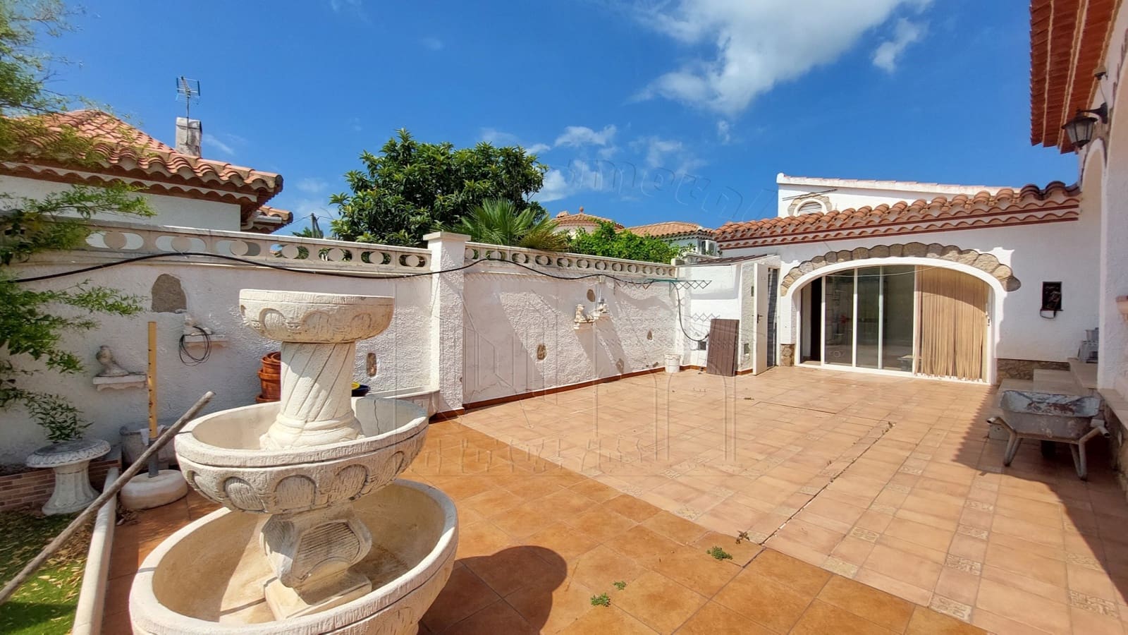 5 soverom Villa til salgs i Miami Playa / Miami Platja med svømmebasseng garasje - € 439 000 (Ref: 9144124)