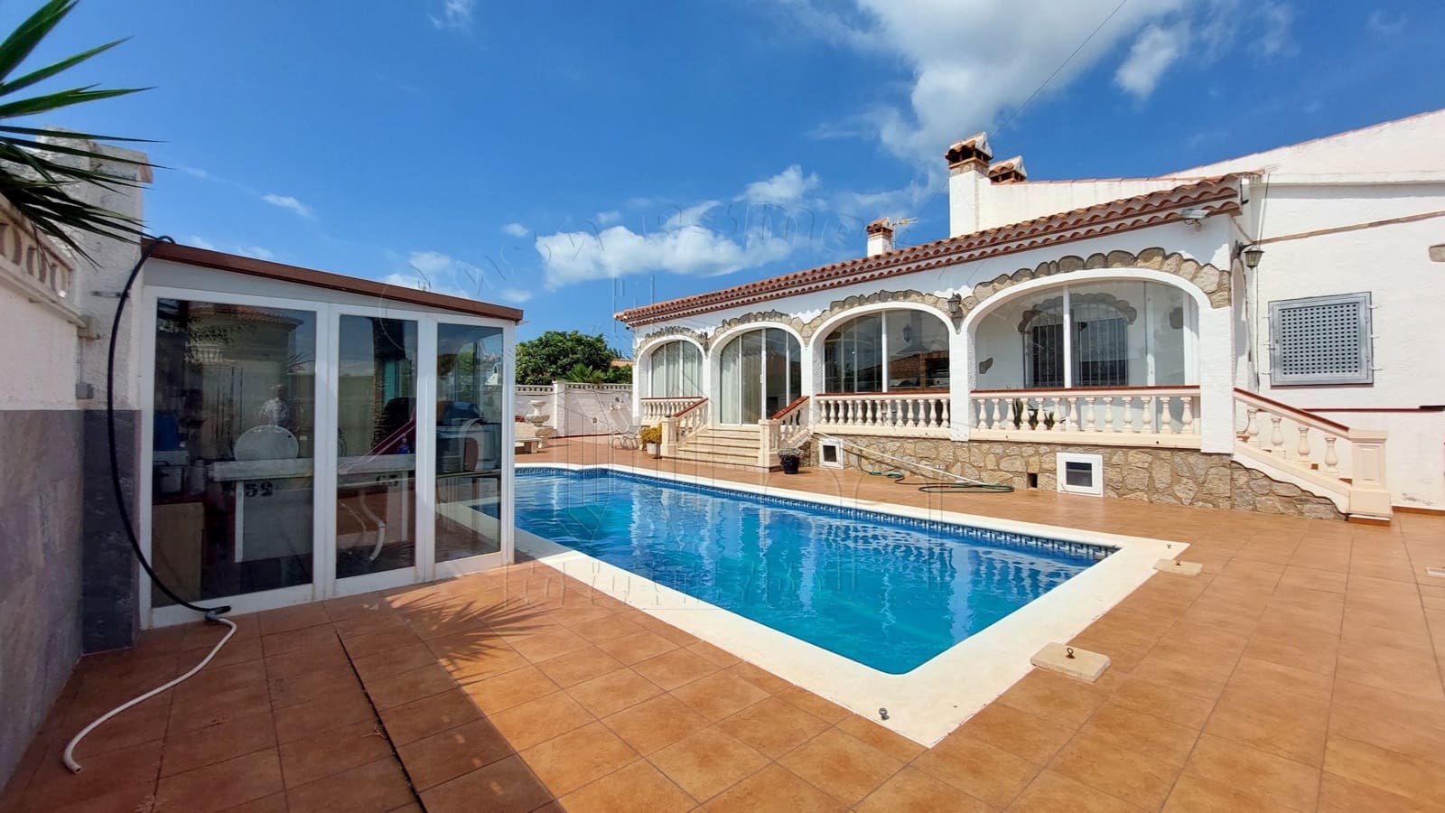 5 soverom Villa til salgs i Miami Playa / Miami Platja med svømmebasseng garasje - € 439 000 (Ref: 9144124)