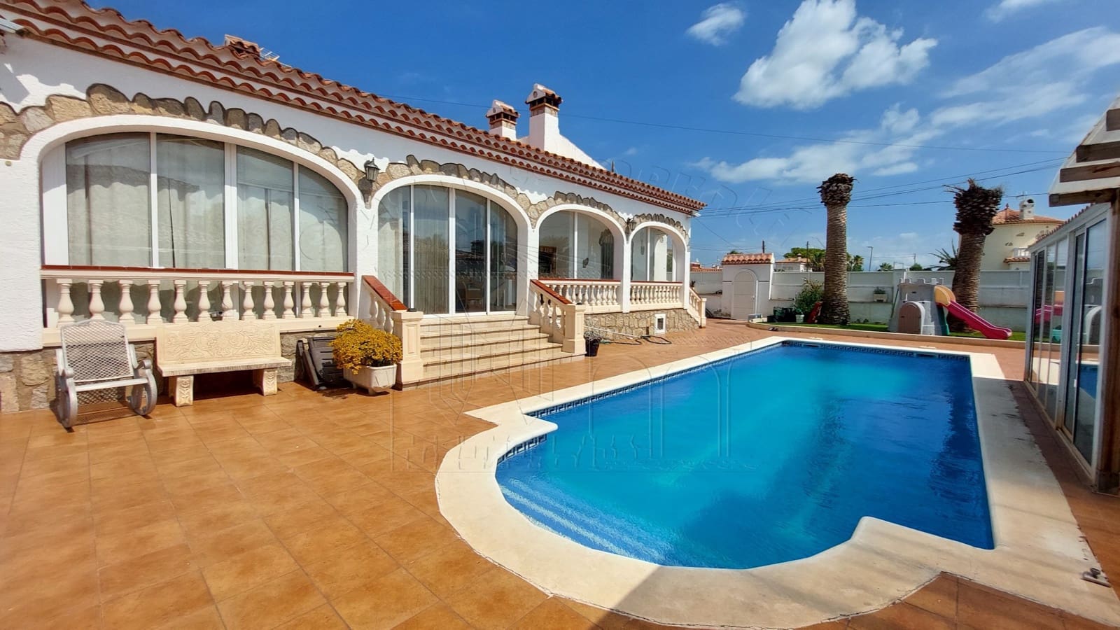 5 soverom Villa til salgs i Miami Playa / Miami Platja med svømmebasseng garasje - € 439 000 (Ref: 9144124)