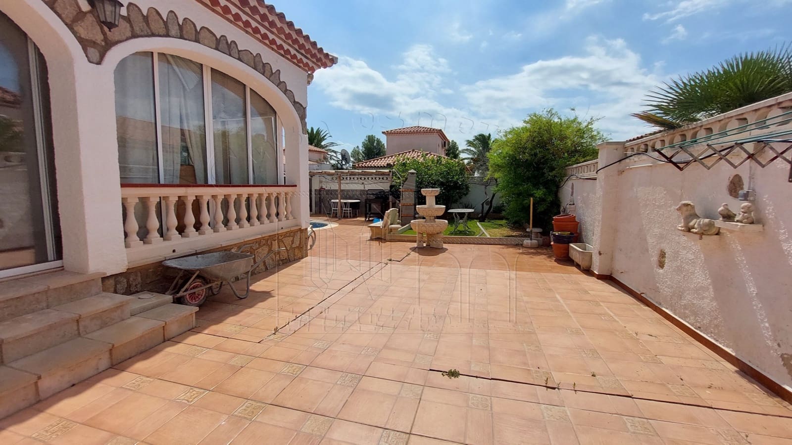 5 soverom Villa til salgs i Miami Playa / Miami Platja med svømmebasseng garasje - € 439 000 (Ref: 9144124)