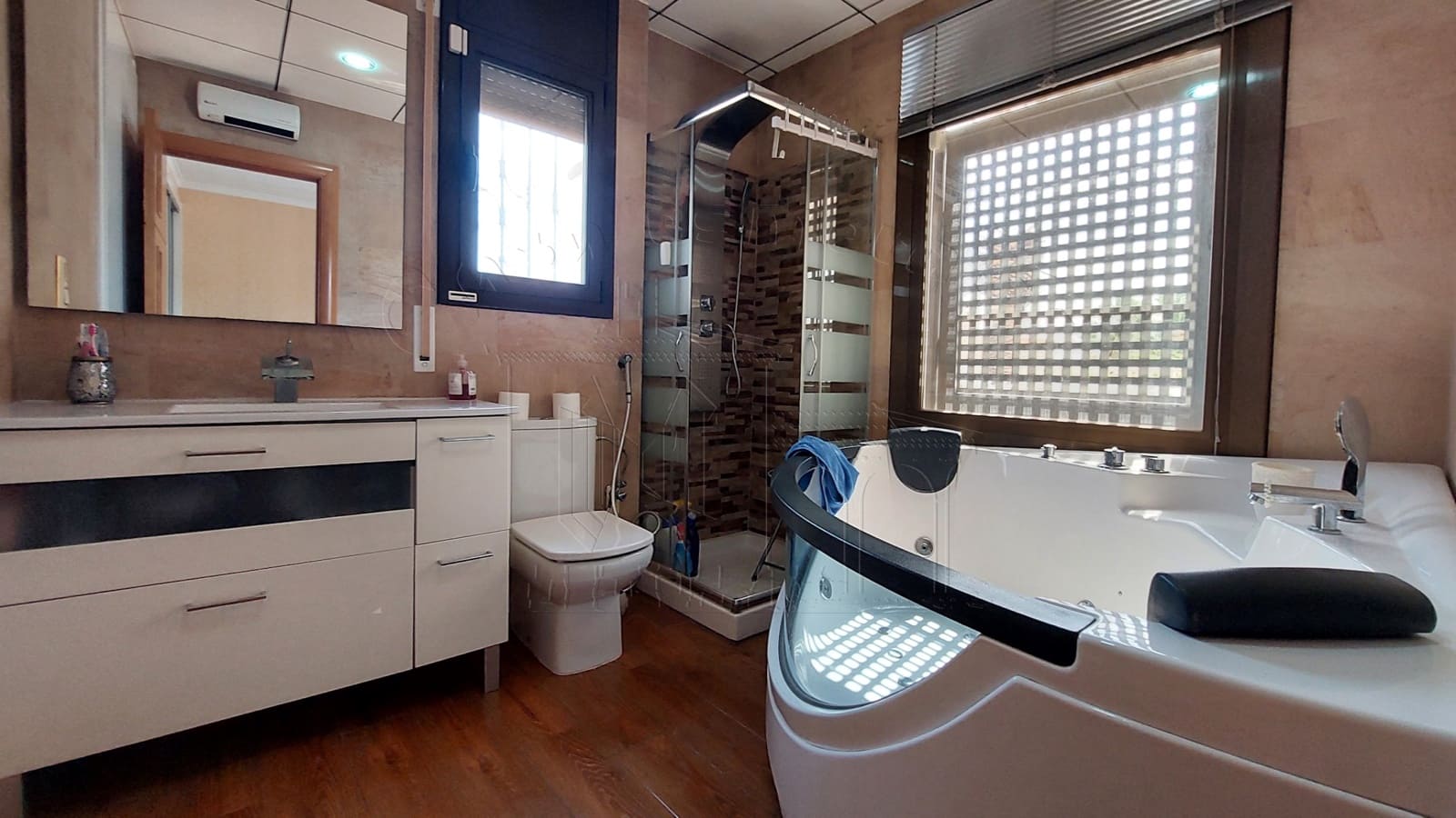 5 soverom Villa til salgs i Miami Playa / Miami Platja med svømmebasseng garasje - € 439 000 (Ref: 9144124)