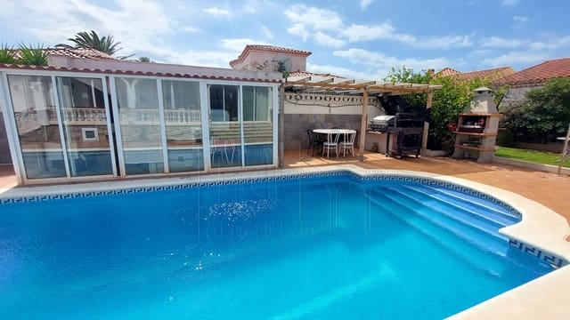 5 bedroom Villa for sale in Miami Playa / Miami Platja, Mont-roig del Camp with pool garage - € 439,000 (Ref: 9144124)
