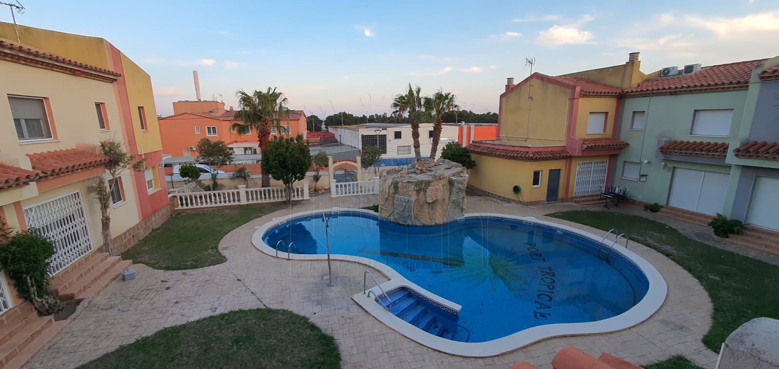 3 bedroom Semi-detached Villa for sale in Miami Playa / Miami Platja with pool - € 210,000 (Ref: 9244299)