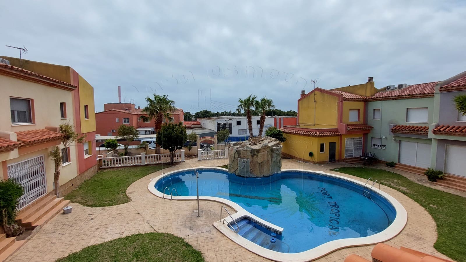 3 bedroom Semi-detached Villa for sale in Miami Playa / Miami Platja with pool - € 210,000 (Ref: 9244299)