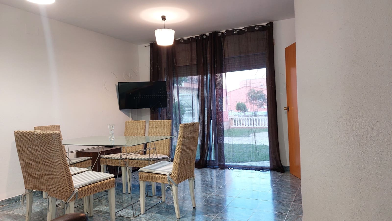 3 bedroom Semi-detached Villa for sale in Miami Playa / Miami Platja with pool - € 210,000 (Ref: 9244299)