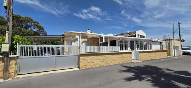 3 soverom Villa til salgs i Vinaròs med garasje - € 210 000 (Ref: 10076606)