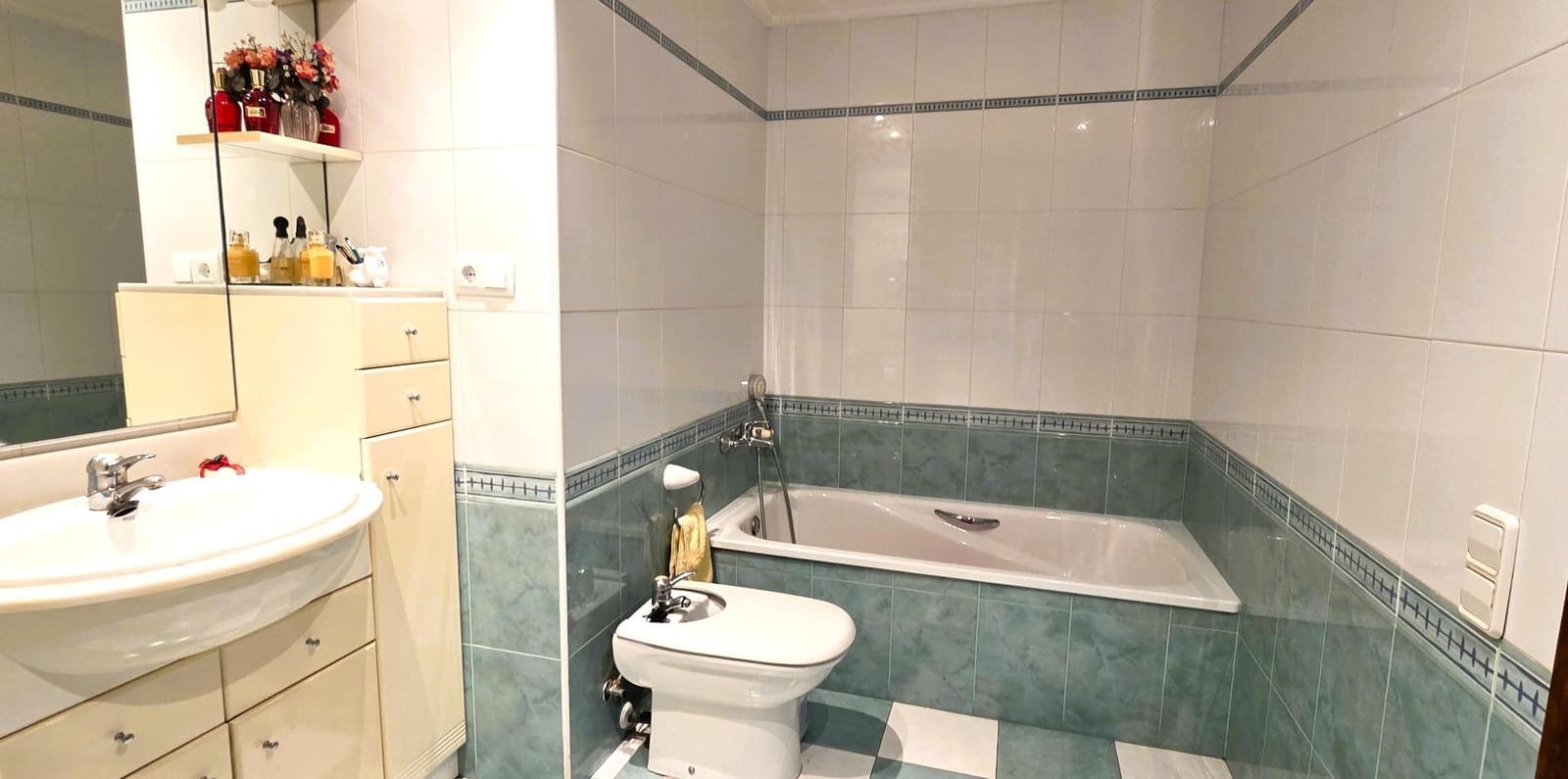 4 makuuhuone Asunto myytävänä paikassa Vinaros - 190 000 € (Ref: 10159619)