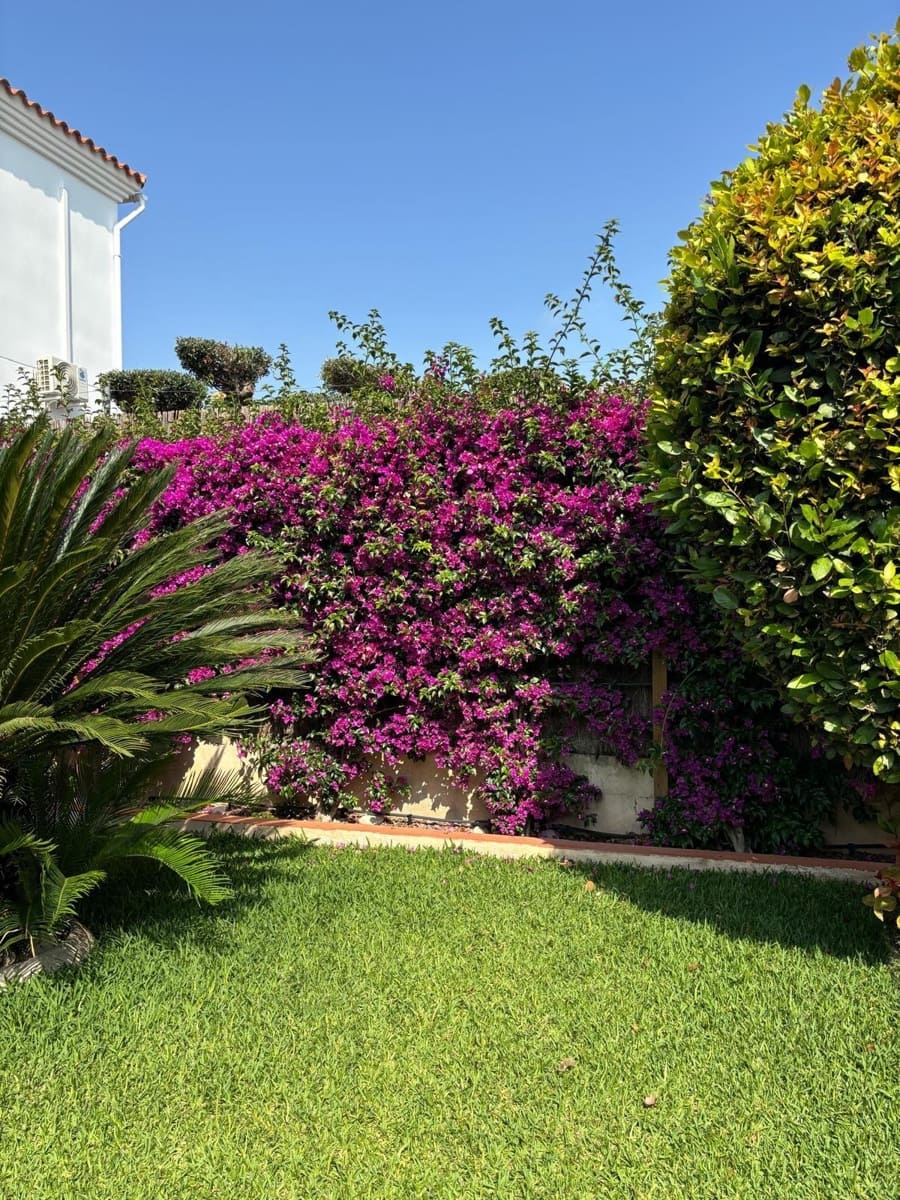 Chalet de 3 habitaciones en Vinaròs en venta con garaje - 280.000 € (Ref: 10174664)