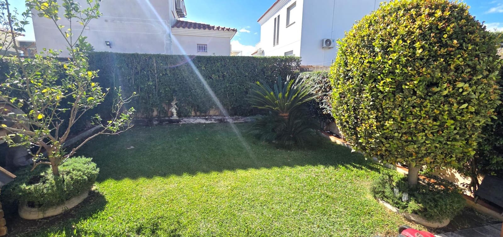 Chalet de 3 habitaciones en Vinaròs en venta con garaje - 280.000 € (Ref: 10174664)