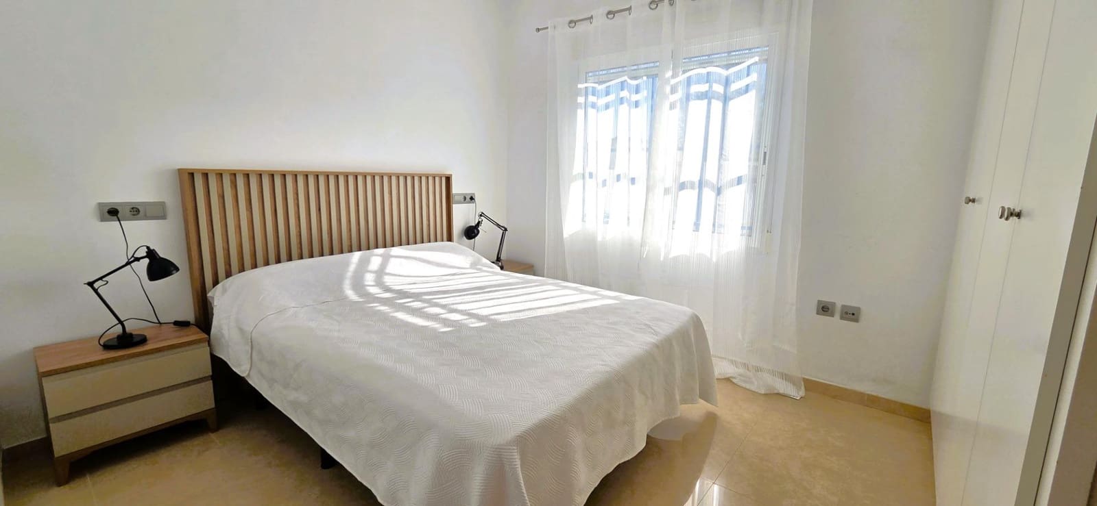 3 sypialnia Willa na sprzedaż w Vinaros z basenem garażem - 365 000 € (Ref: 10183076)