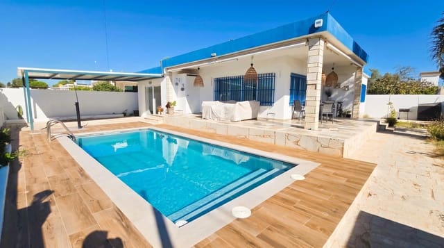 3 sypialnia Willa na sprzedaż w Vinaròs z basenem garażem - 365 000 € (Ref: 10183076)