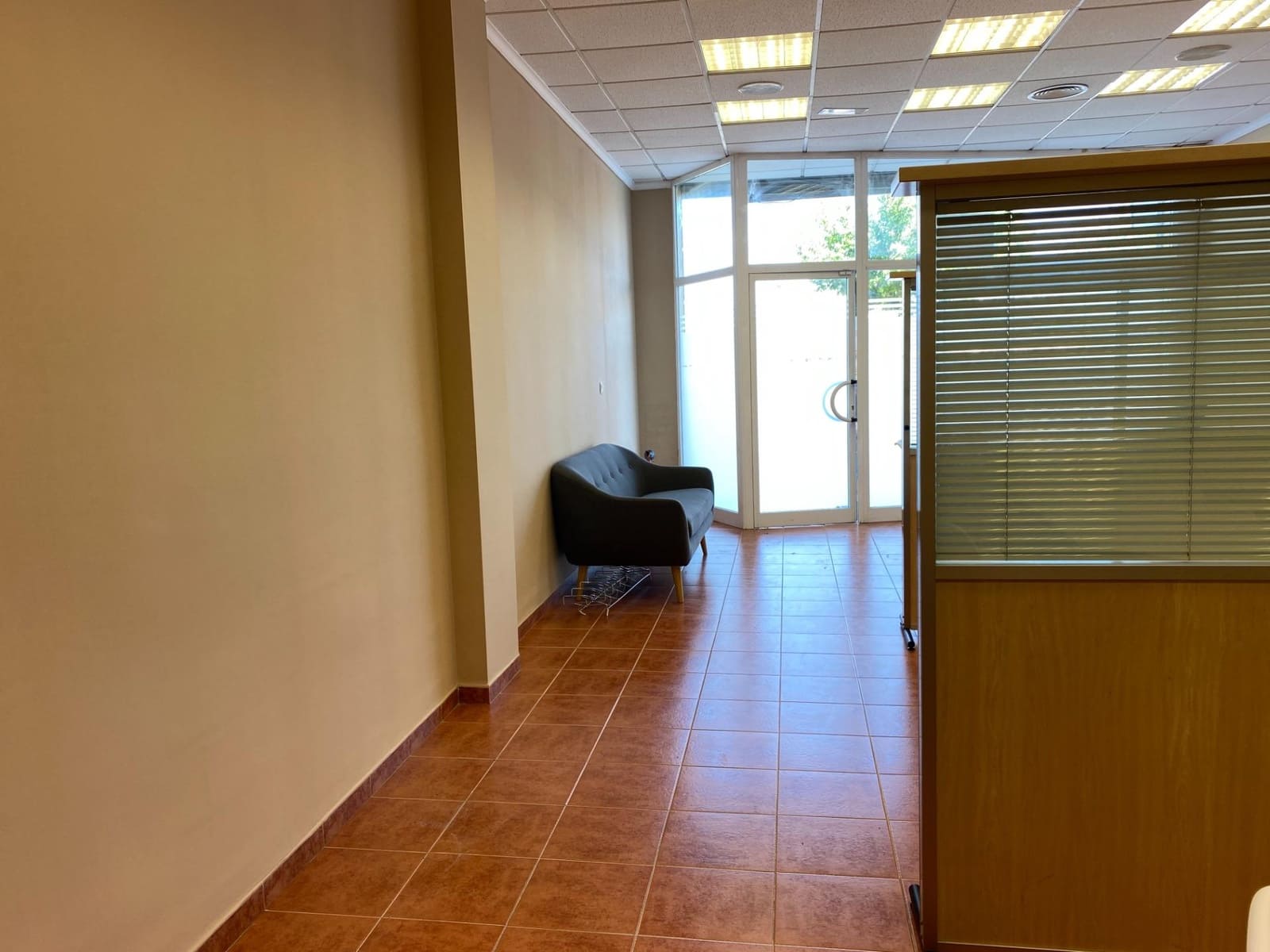 Bureau à louer à Vinaros - 800 € (Ref: 8450090)