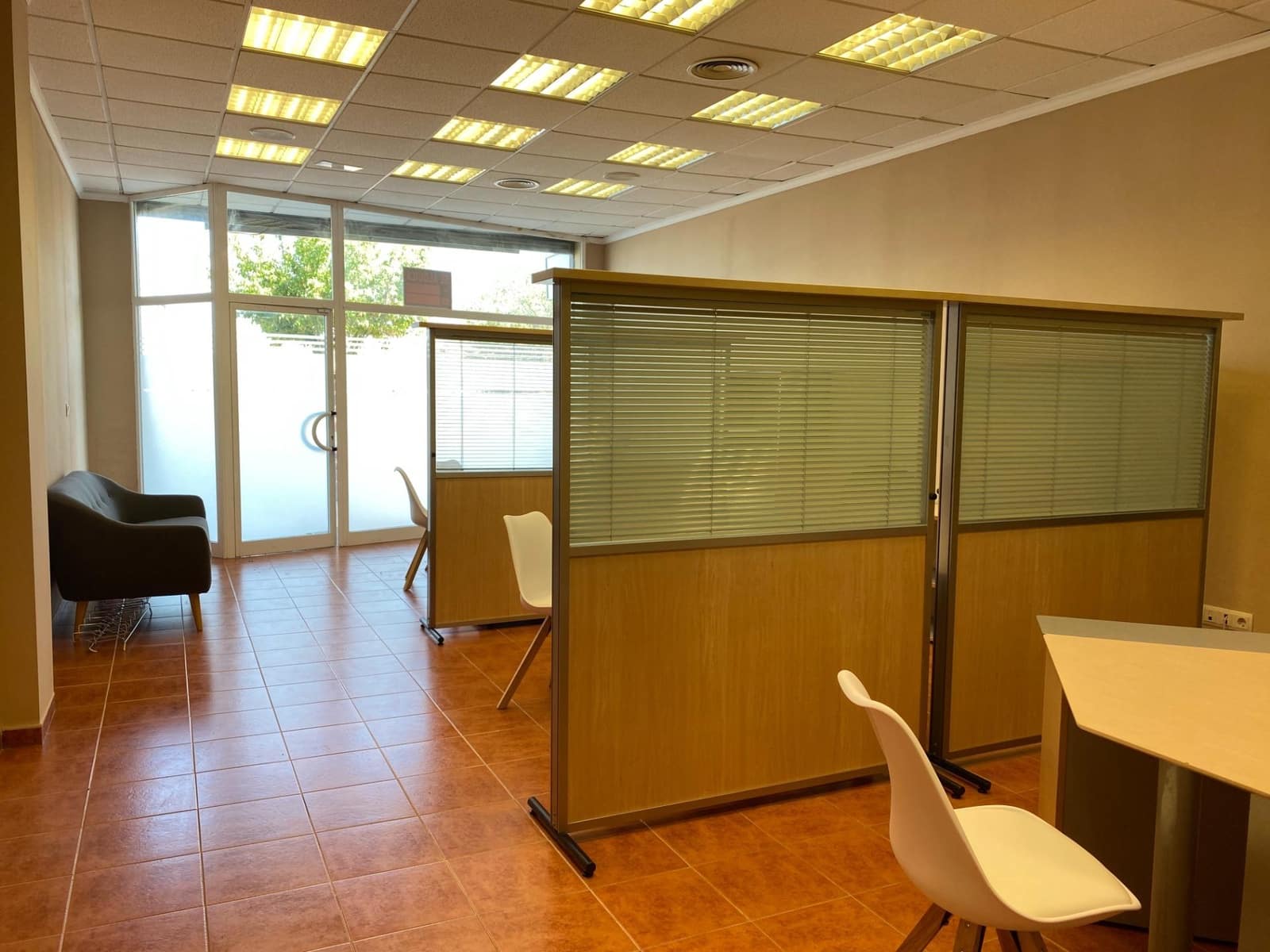 Bureau à louer à Vinaros - 800 € (Ref: 8450090)