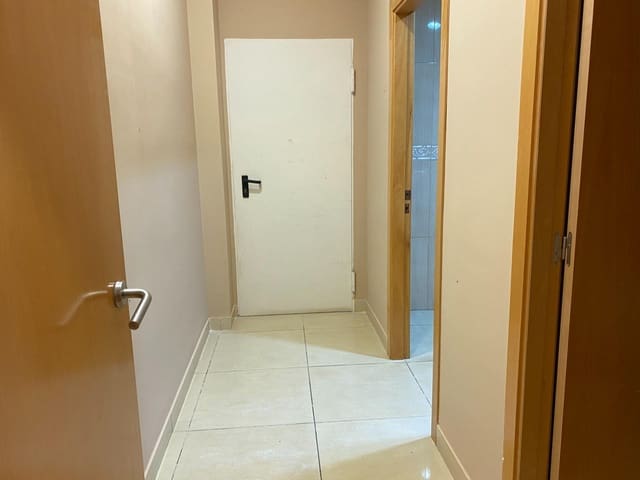 Kantoor te huur in Vinaròs - € 800 (Ref: 8450090)