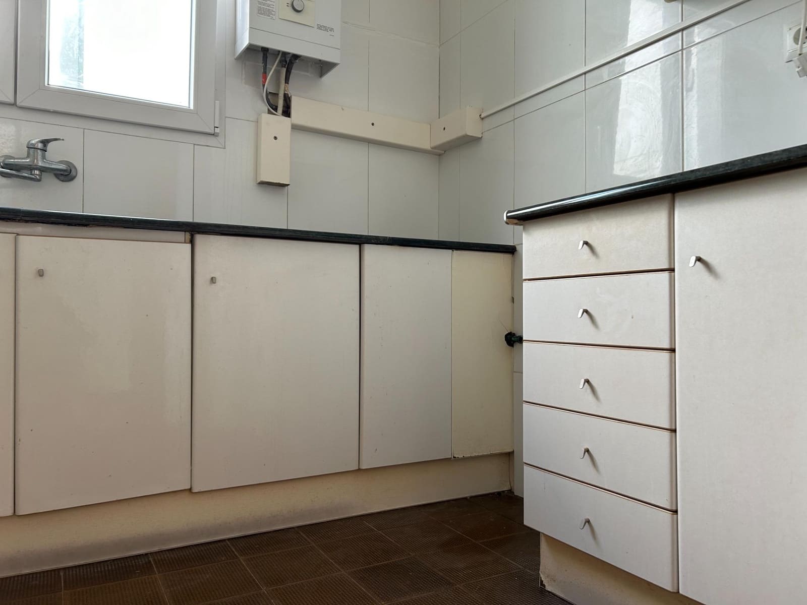 3 slaapkamer Flat te koop in Vinaros - € 157.000 (Ref: 8626847)