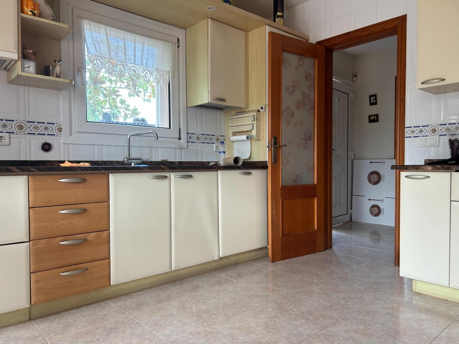 3 bedroom Villa for sale in Vinaros with pool garage - € 490,000 (Ref: 8652742)