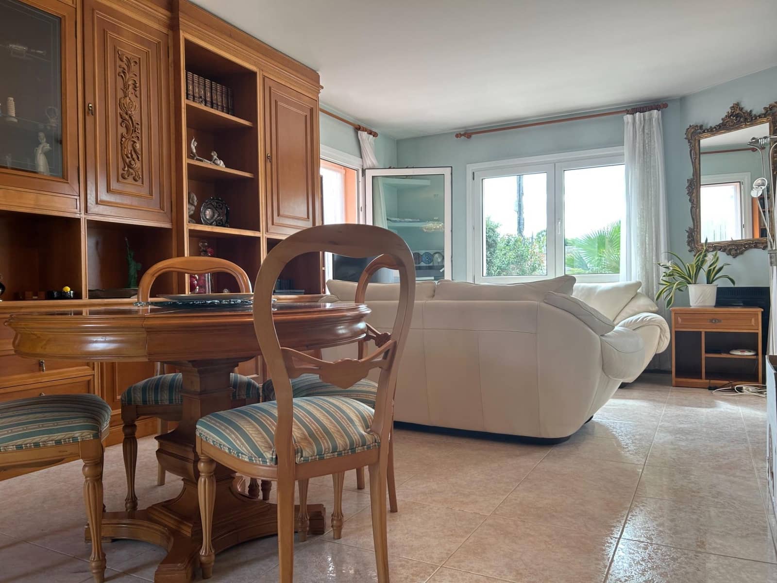 3 bedroom Villa for sale in Vinaros with pool garage - € 490,000 (Ref: 8652742)