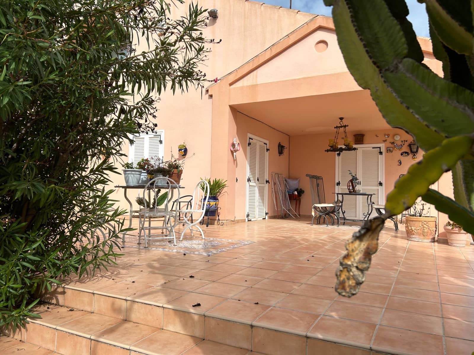 3 bedroom Villa for sale in Vinaros with pool garage - € 490,000 (Ref: 8652742)
