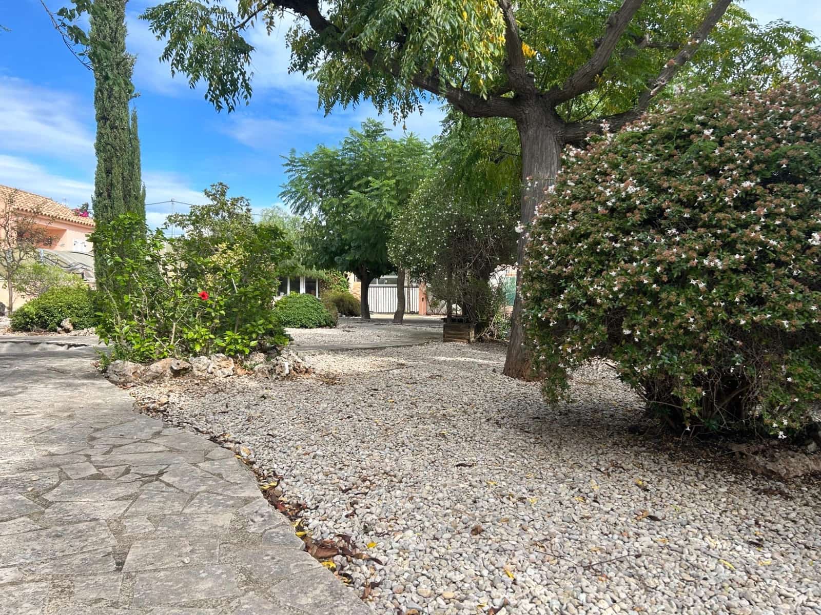 3 bedroom Villa for sale in Vinaros with pool garage - € 490,000 (Ref: 8652742)