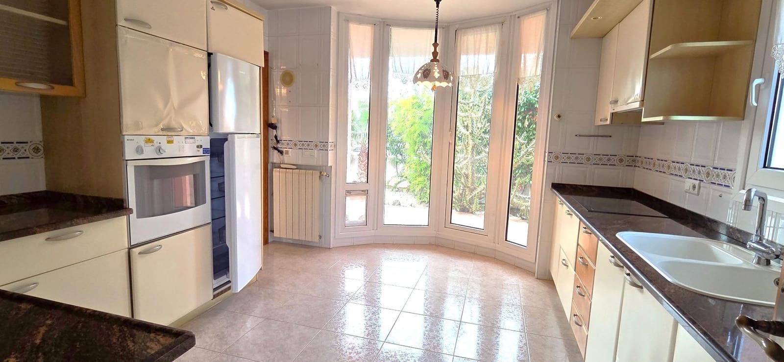 3 sypialnia Willa na sprzedaż w Vinaros z basenem garażem - 490 000 € (Ref: 8652742)