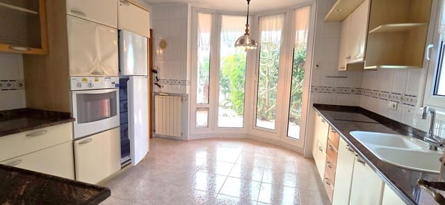 3 slaapkamer Villa te koop in Vinaròs met zwembad garage - € 490.000 (Ref: 8652742)