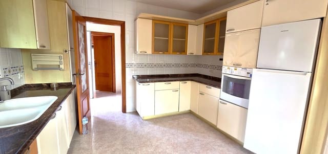 3 slaapkamer Villa te koop in Vinaròs met zwembad garage - € 475.000 (Ref: 8652742)