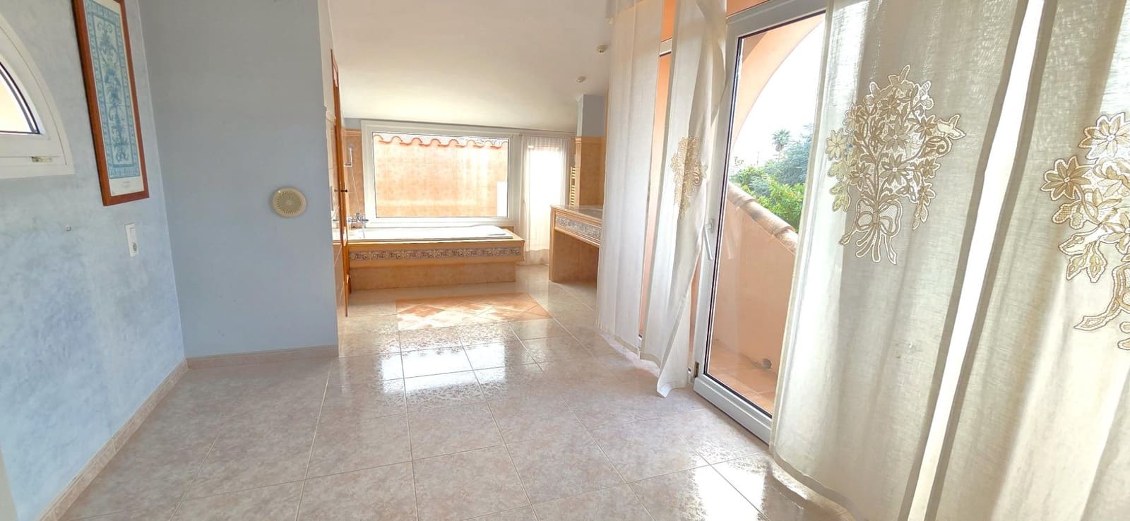 3 bedroom Villa for sale in Vinaros with pool garage - € 460,000 (Ref: 8652742)