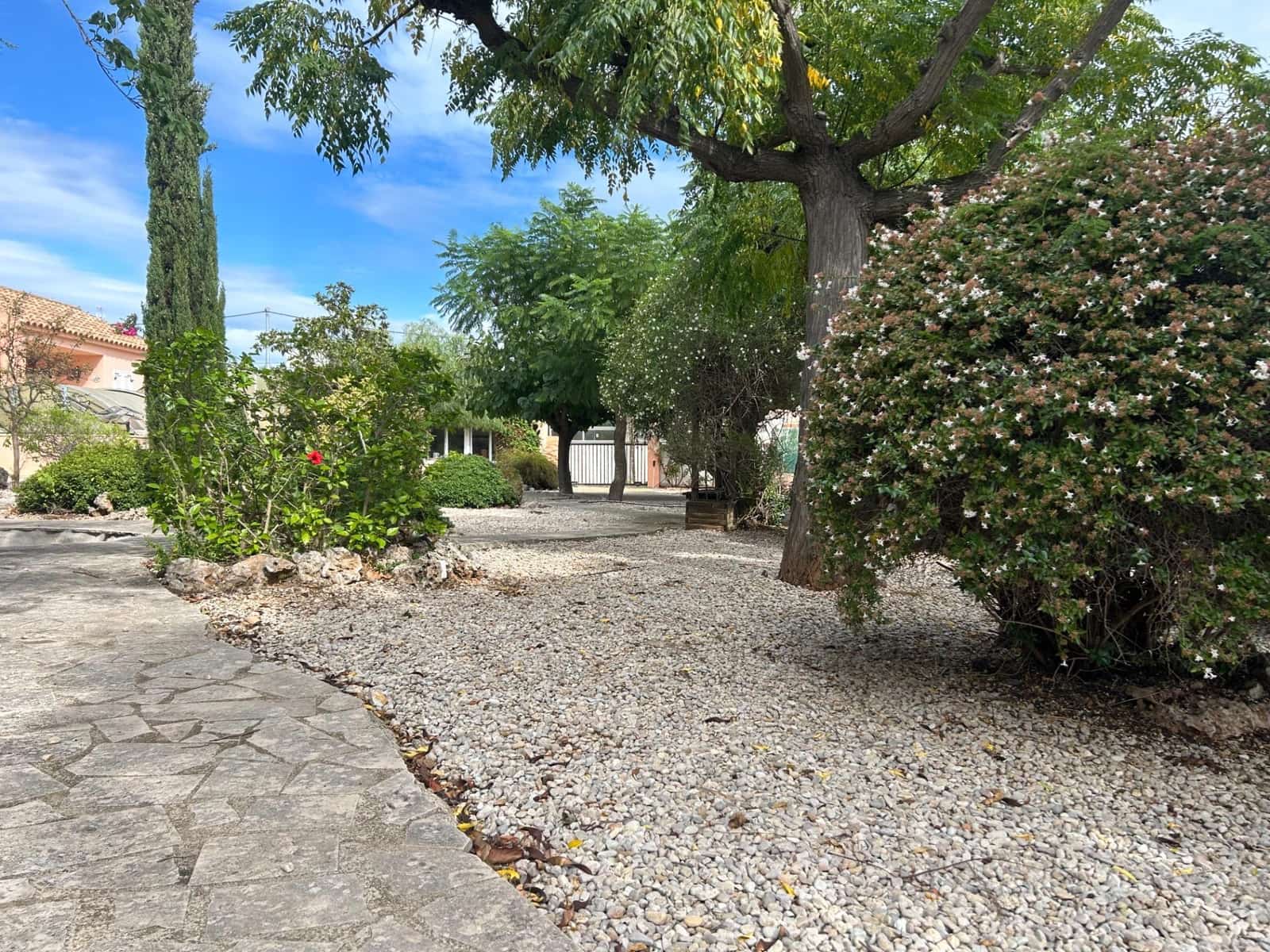 3 bedroom Villa for sale in Vinaros with pool garage - € 460,000 (Ref: 8652742)