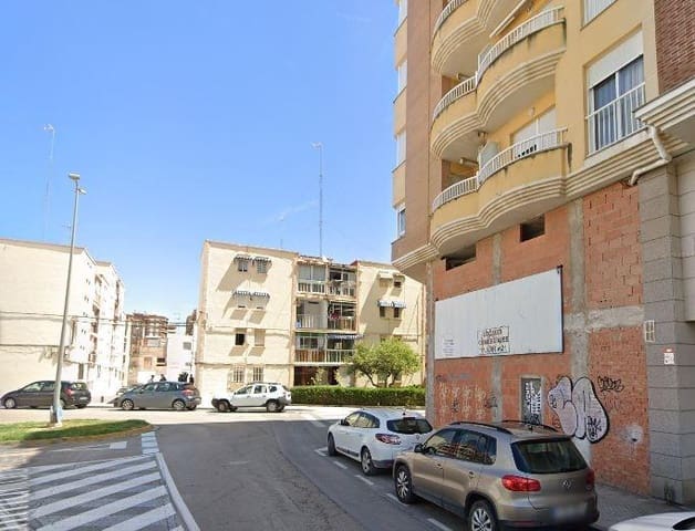 Commercial for sale in Vinaròs - € 85,000 (Ref: 8652743)