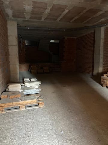 Commercial for sale in Vinaròs - € 85,000 (Ref: 8652743)