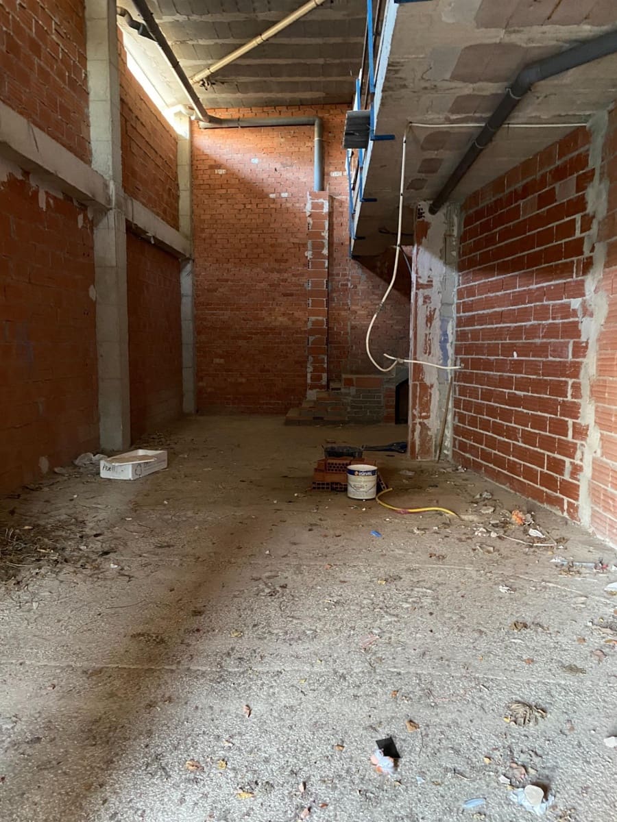 Commercieel te koop in Vinaros - € 85.000 (Ref: 8652743)