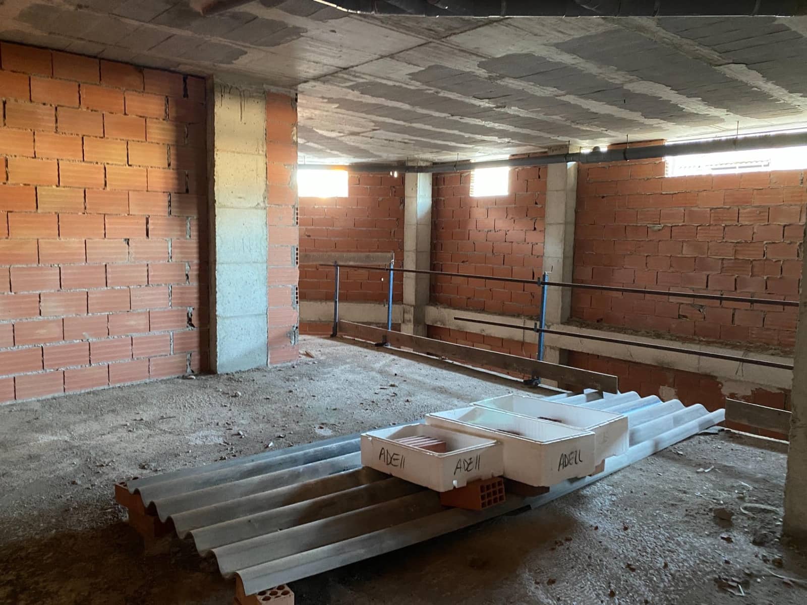 Commercieel te koop in Vinaros - € 85.000 (Ref: 8652743)