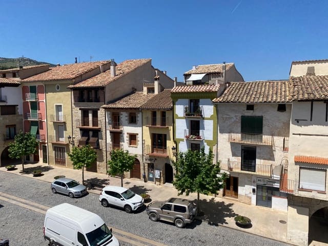 Casa de 6 habitaciones en Forcall en venta - 173.000 € (Ref: 9068938)
