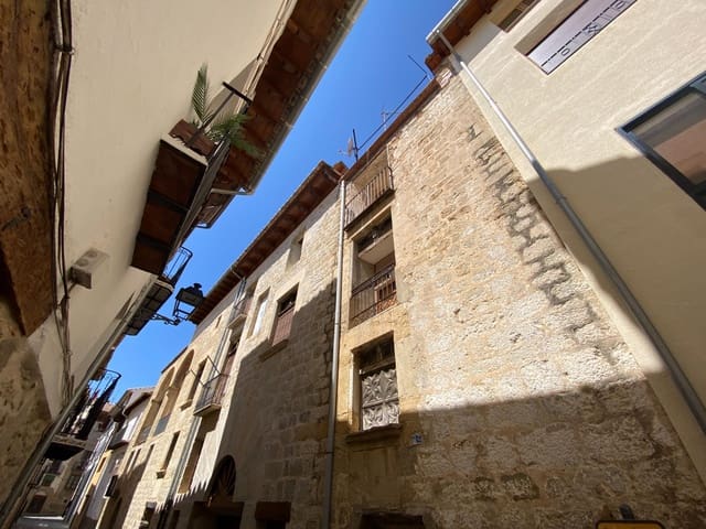 Casa de 6 habitaciones en Forcall en venta - 173.000 € (Ref: 9068938)