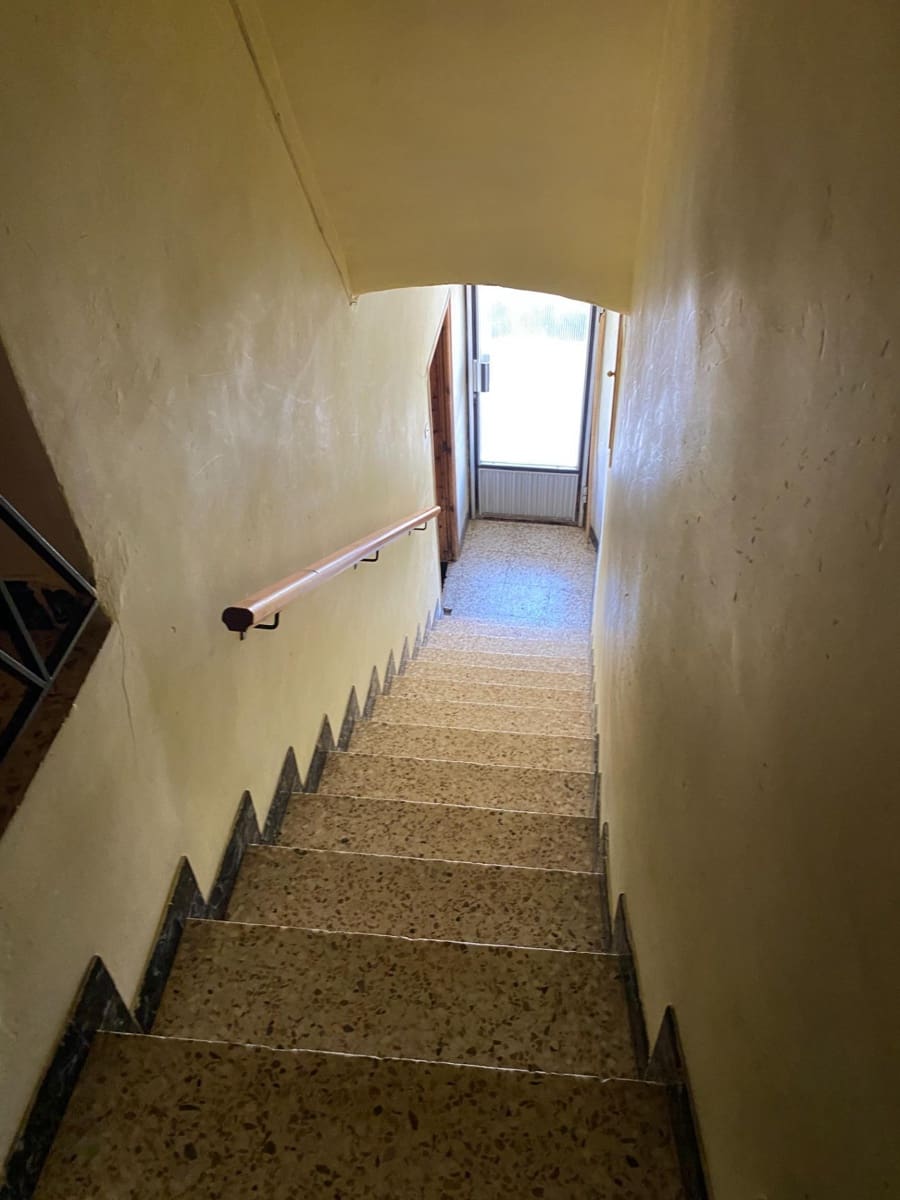 6 bedroom Townhouse for sale in Forcall - € 173,000 (Ref: 9068938)