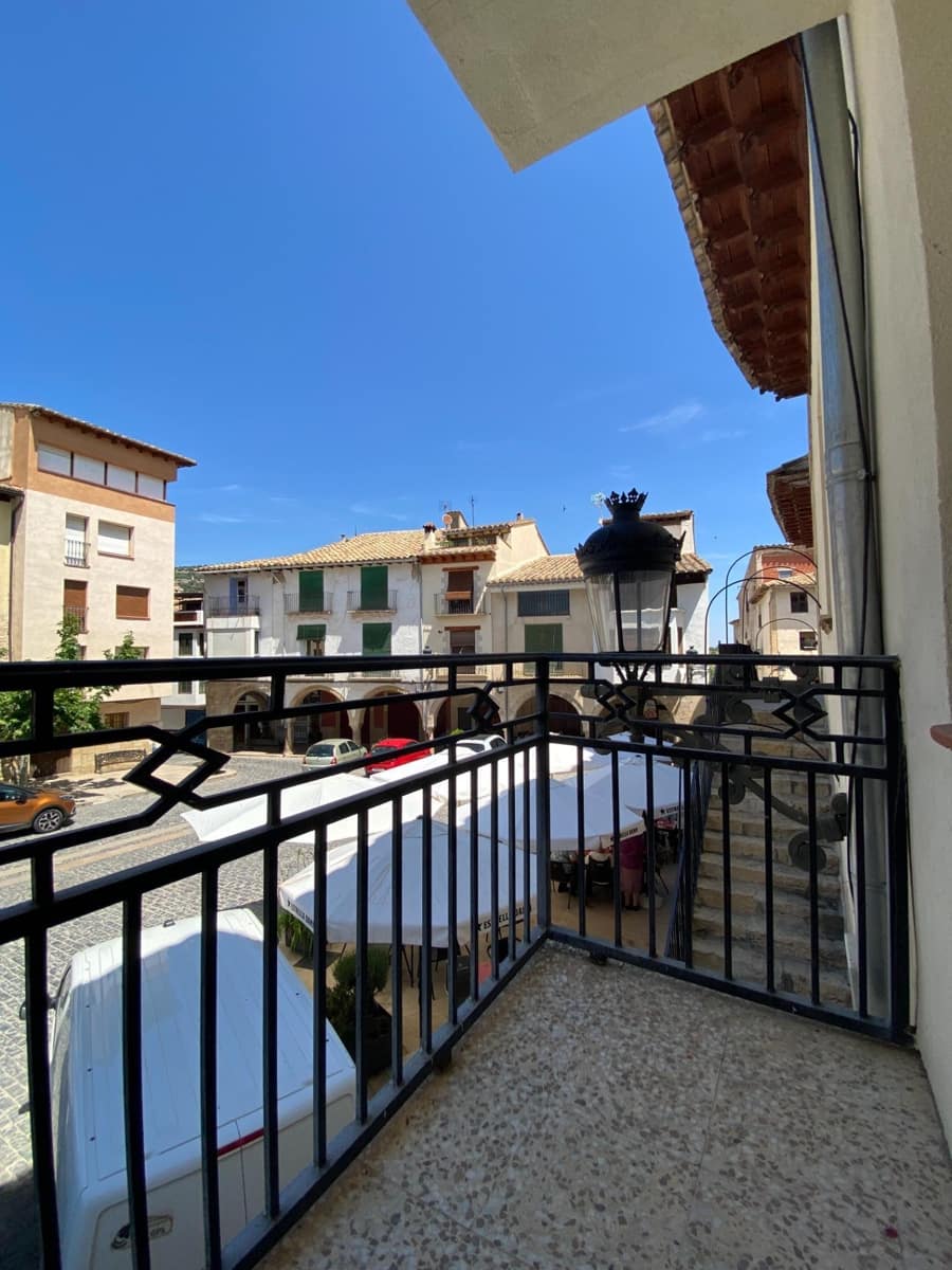 6 bedroom Townhouse for sale in Forcall - € 173,000 (Ref: 9068938)