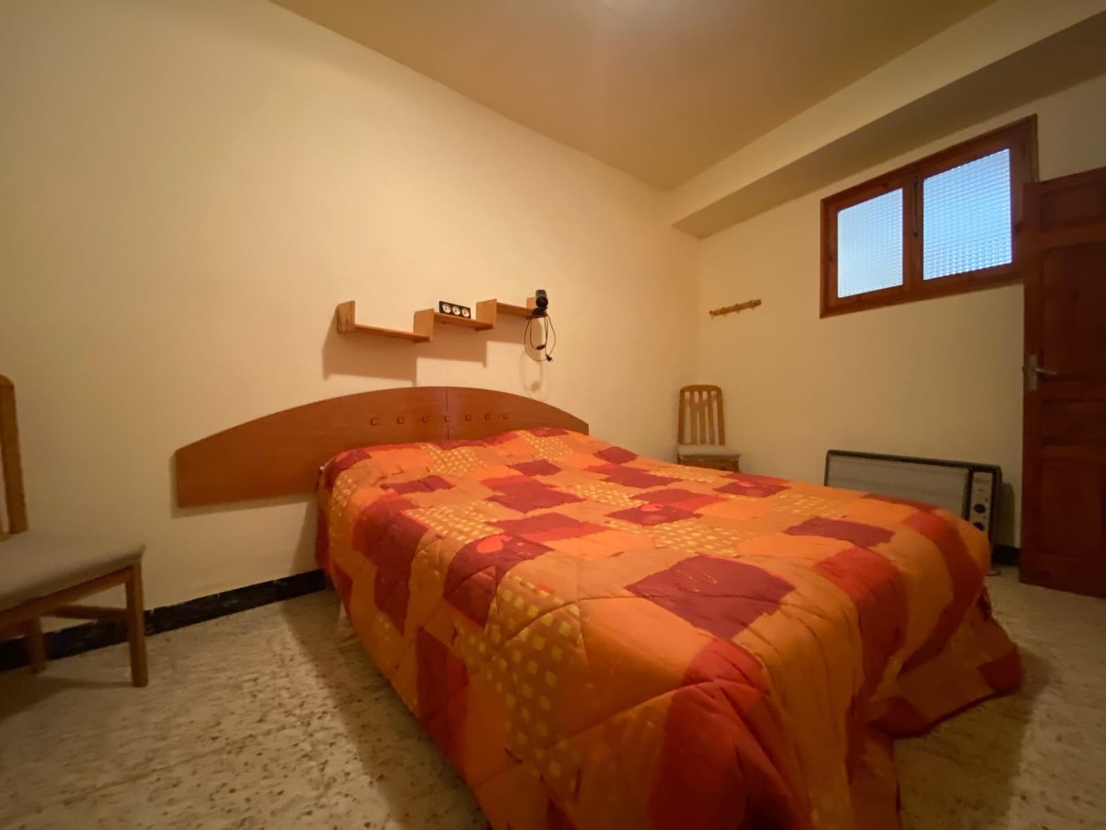 6 bedroom Townhouse for sale in Forcall - € 173,000 (Ref: 9068938)