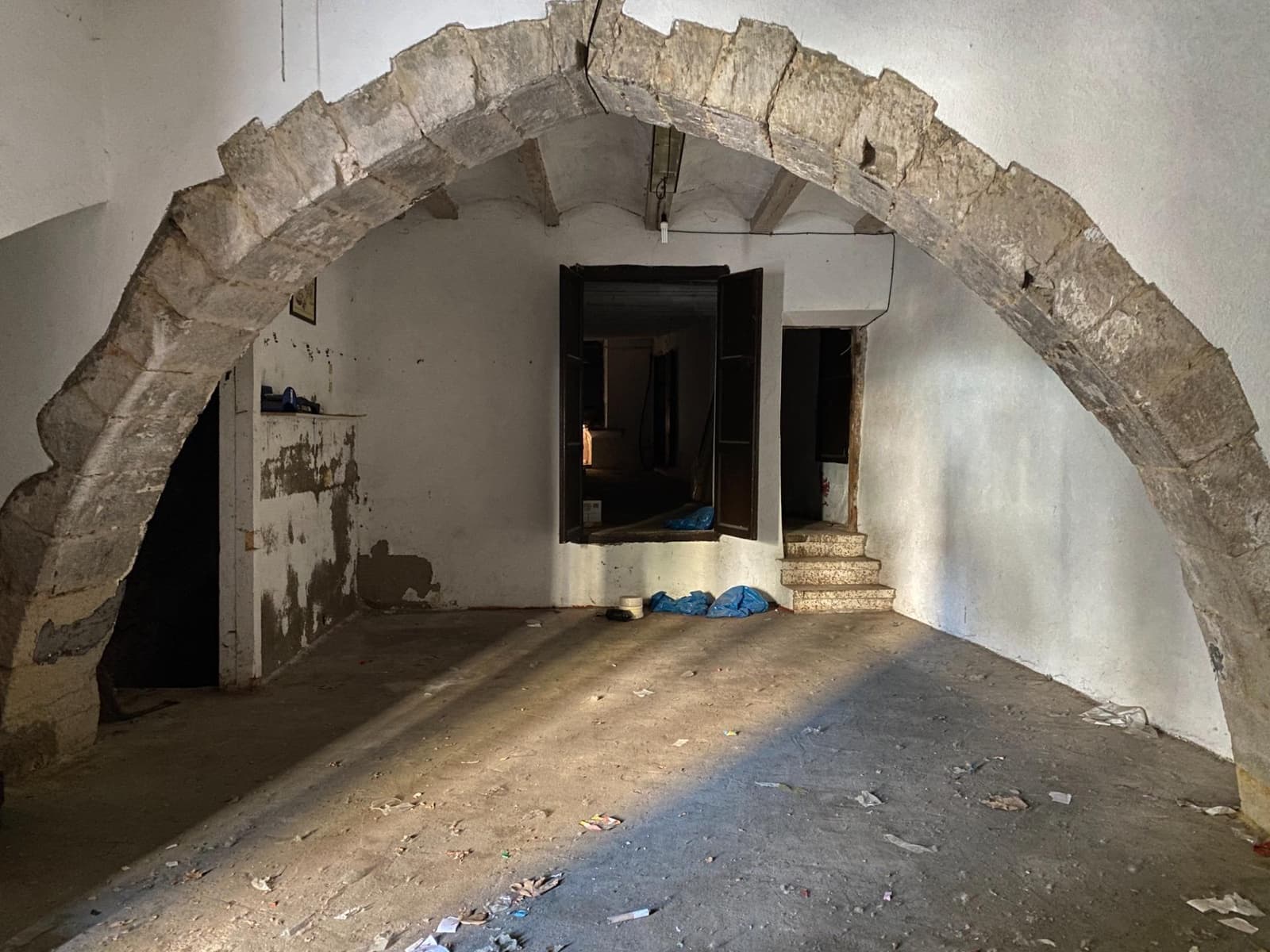 6 bedroom Townhouse for sale in Forcall - € 173,000 (Ref: 9068938)