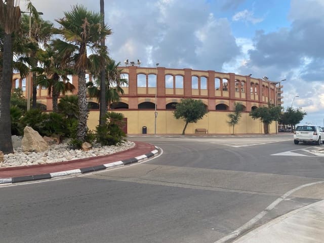 2 soveværelse Lejlighed til salg i Vinaròs med garage - € 193.000 (Ref: 9116277)
