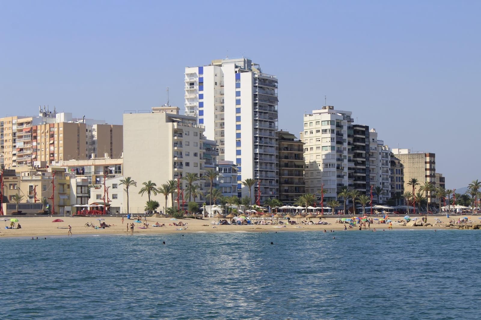2 bedroom Flat for sale in Vinaros with garage - € 193,000 (Ref: 9116277)