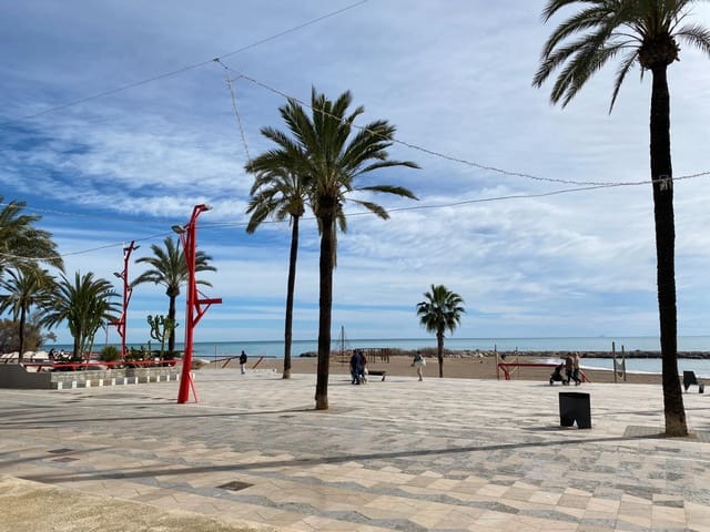 3 soverom Leilighet til salgs i Vinaròs - € 235 000 (Ref: 9264336)