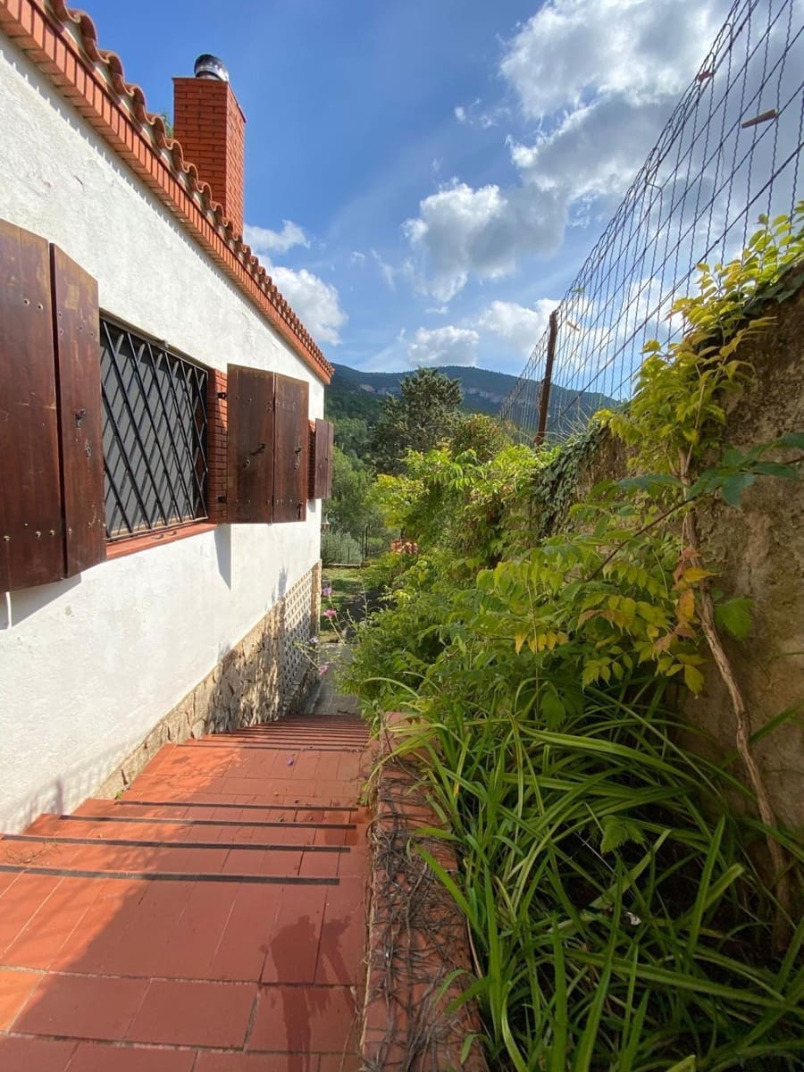 5 soveværelse Villa til salg i La Pobla de Benifassa med garage - € 265.000 (Ref: 9347625)