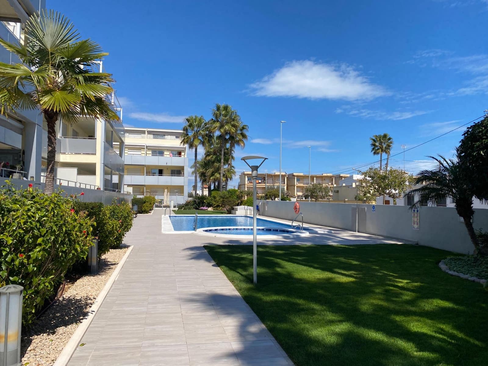 2 slaapkamer Appartement te koop in Vinaros met zwembad garage - € 160.000 (Ref: 9375223)