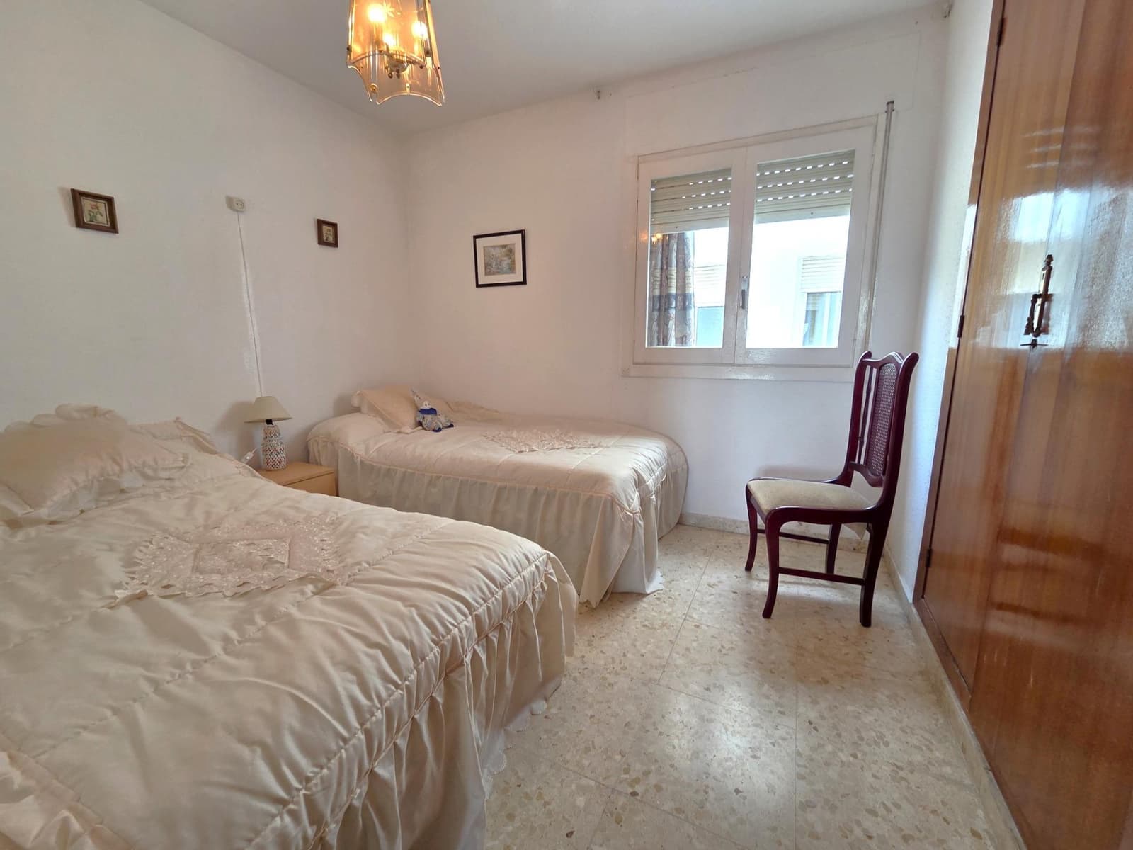 4 bedroom Flat for sale in Vinaros - € 130,000 (Ref: 9502591)