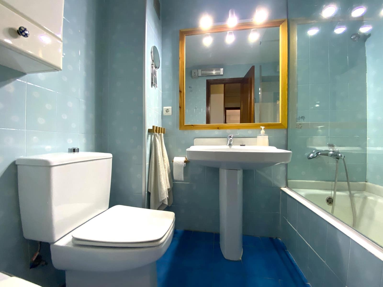 4 bedroom Flat for sale in Vinaros - € 180,000 (Ref: 9551895)