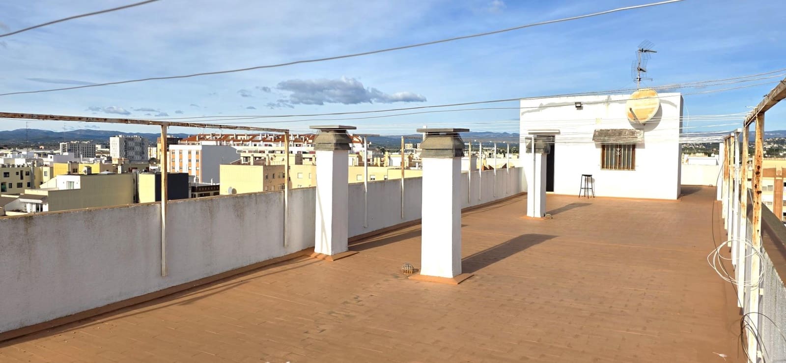 4 bedroom Flat for sale in Vinaros - € 180,000 (Ref: 9551895)