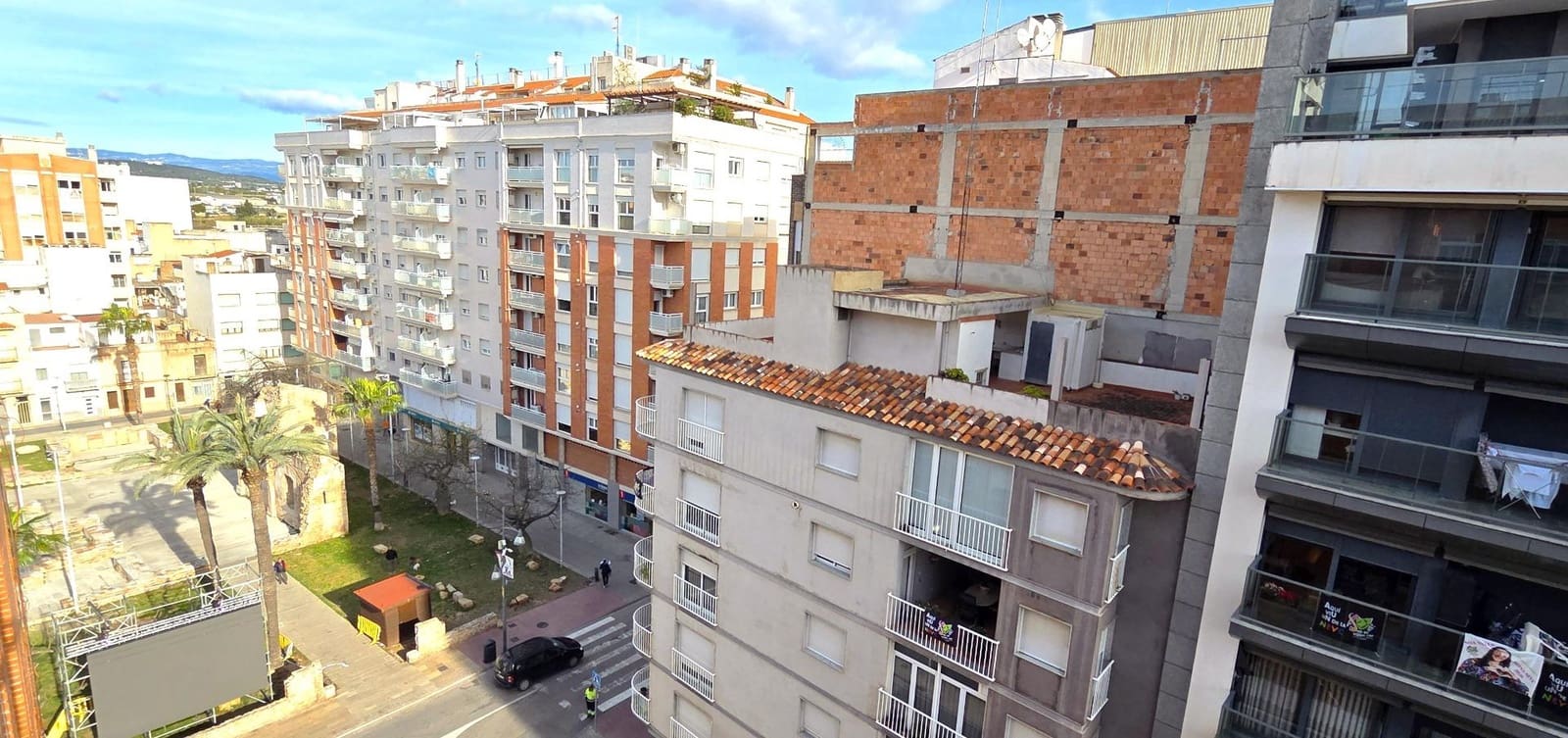 4 bedroom Flat for sale in Vinaros - € 180,000 (Ref: 9551895)